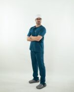 ست اسکراب پزشکی کله غازی مدل الیت شامل تیشرت و شلوار