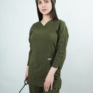 اسکراب پزشکی لوتوس یشمی با طراحی مدرن و ۱۰ جیب کاربردی
